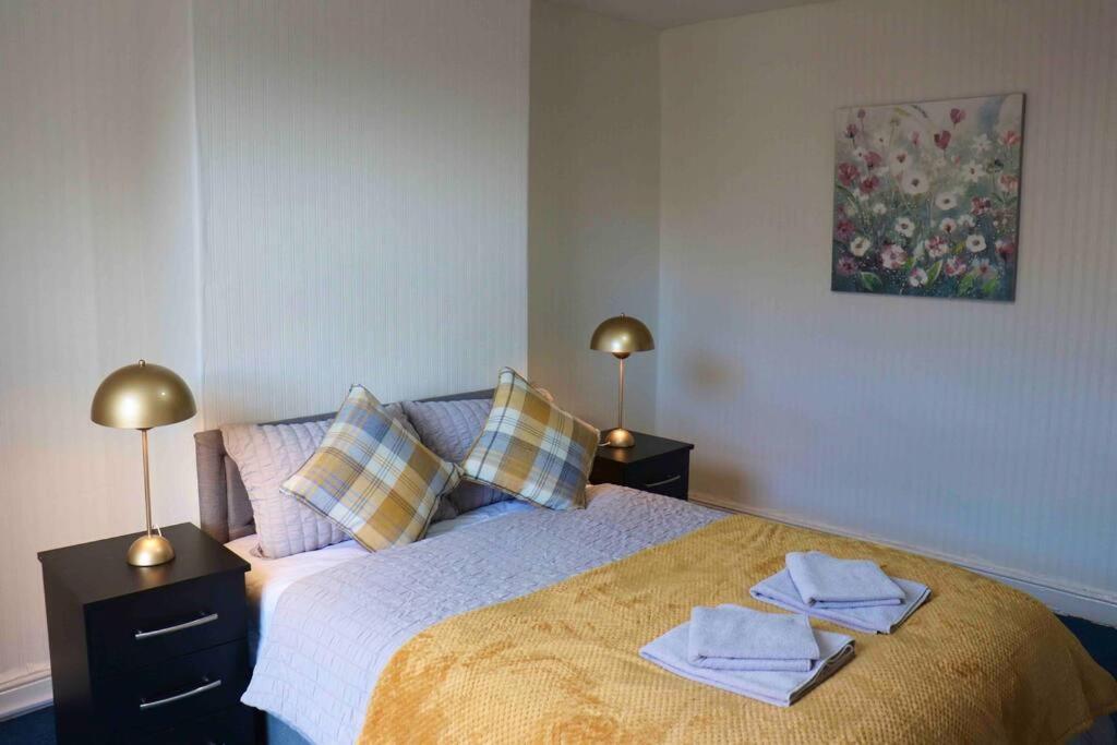 דירות לידס Peaceful 2 Bed House Free Wifi And Parking מראה חיצוני תמונה